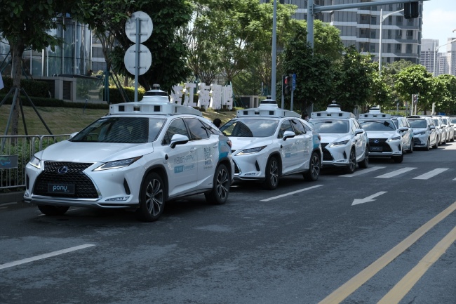 小馬智行IPO:Robotaxi業務難挑大梁,持續虧損成隱憂