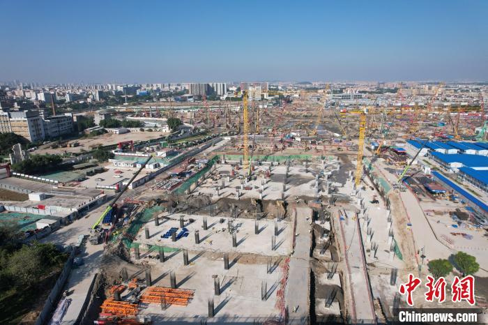 廣湛高鐵佛山站東、西翼樁基礎施工完畢