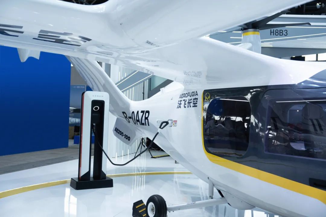 沃飛長空飛行汽車批產構型發布 明年有望開啟載人試飛(圖2) 沃飛長空飛行汽車批產構型發布 明年有望開啟載人試飛(圖2)