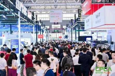 明年我國低空經(jīng)濟(jì)的市場規(guī)模預(yù)計(jì)將達(dá)到1.5萬億元,低空經(jīng)濟(jì)市