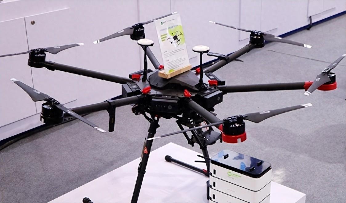 自主研制＋重大突破！無人機產業奏響低空經濟“新樂章”