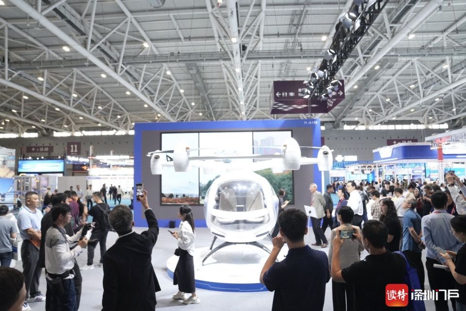 無人機“飛進”高交會，低空經濟持續“沸騰” ｜ 高交會觀察