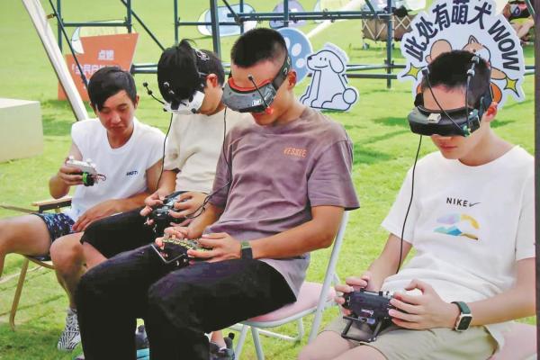 低空經(jīng)濟網(wǎng)2024:“比翼飛行”創(chuàng)始人陸世棟：搶占“低空經(jīng)濟