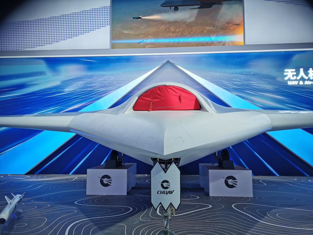 中國航展｜高空隱身殺手锏、“炸彈卡車”、“彩虹”無人機驚艷亮