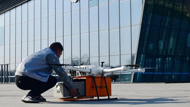 低空經濟報： 低空經濟何以成為戰略性新興產業？