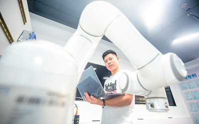 低空經濟報2025： 工業互聯網運維員：為產業數字化護航