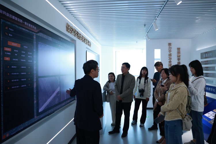 “低空經(jīng)濟(jì)”在“絲路起點(diǎn)”騰飛成勢(shì)