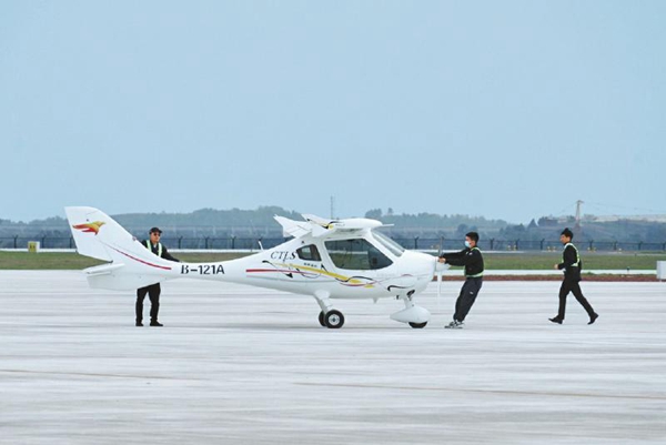 (轉載)300米低空旅游 賞天府之國春光