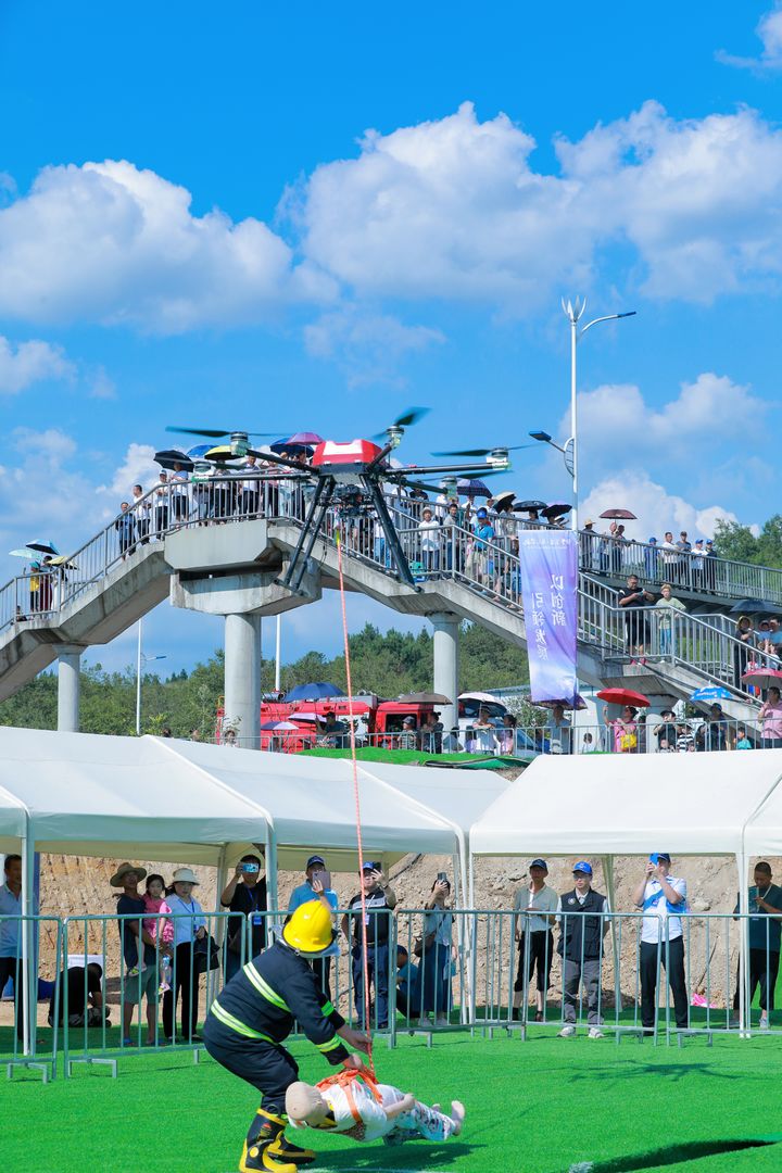 低空飛行應急場景實景演練。