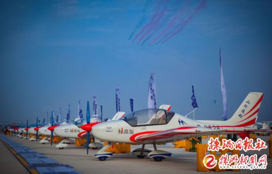 ▲ 航展現(xiàn)場,山河SA60L“阿若拉”飛機(資料圖) 企業(yè)供圖